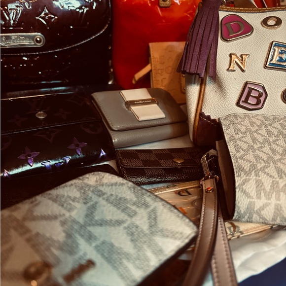 Handbags - Quick list for posh show